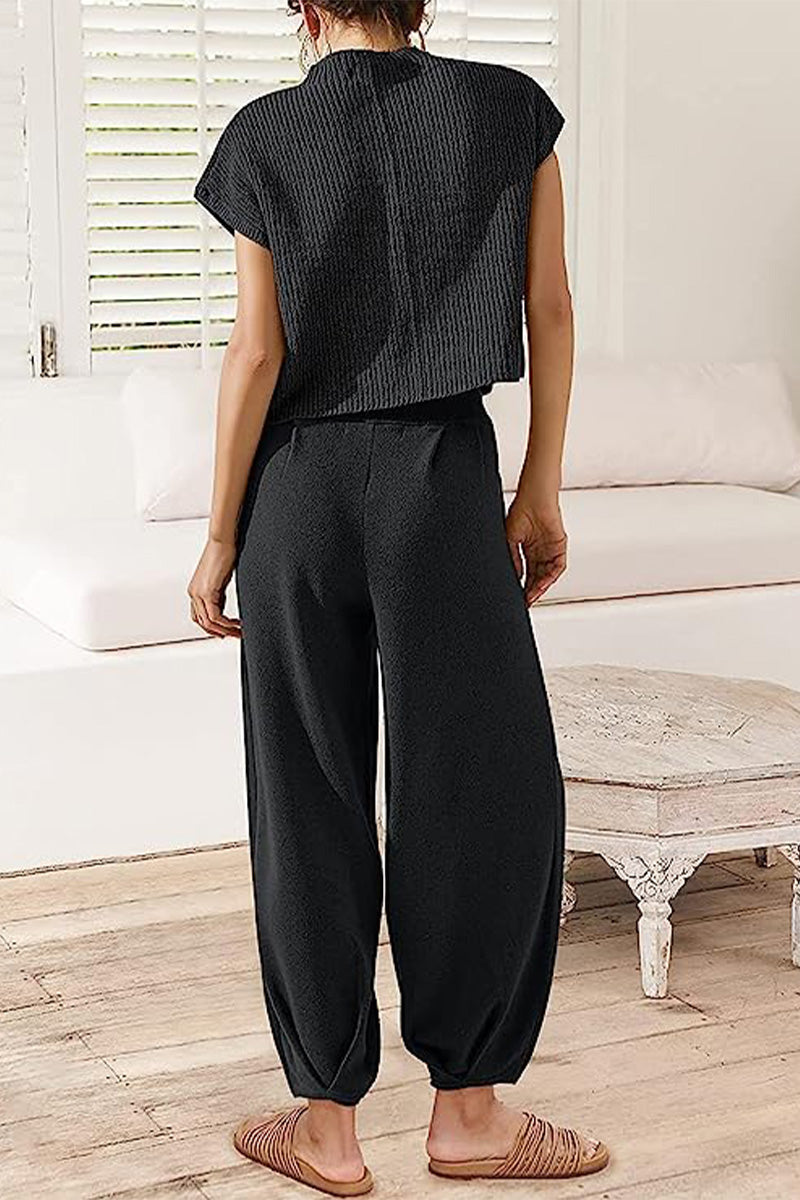 Isla - Women's Summer Matching Set with Knitted Pocket Top and Pants