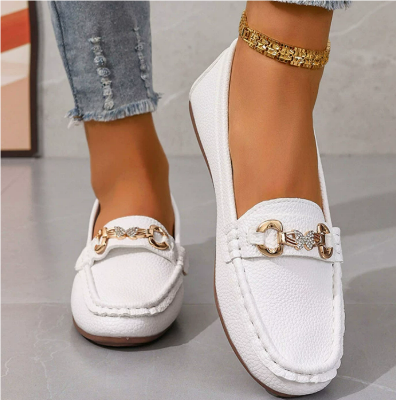 Ruby - Women's Comfort Loafers with Chain Detail and Moc Toe