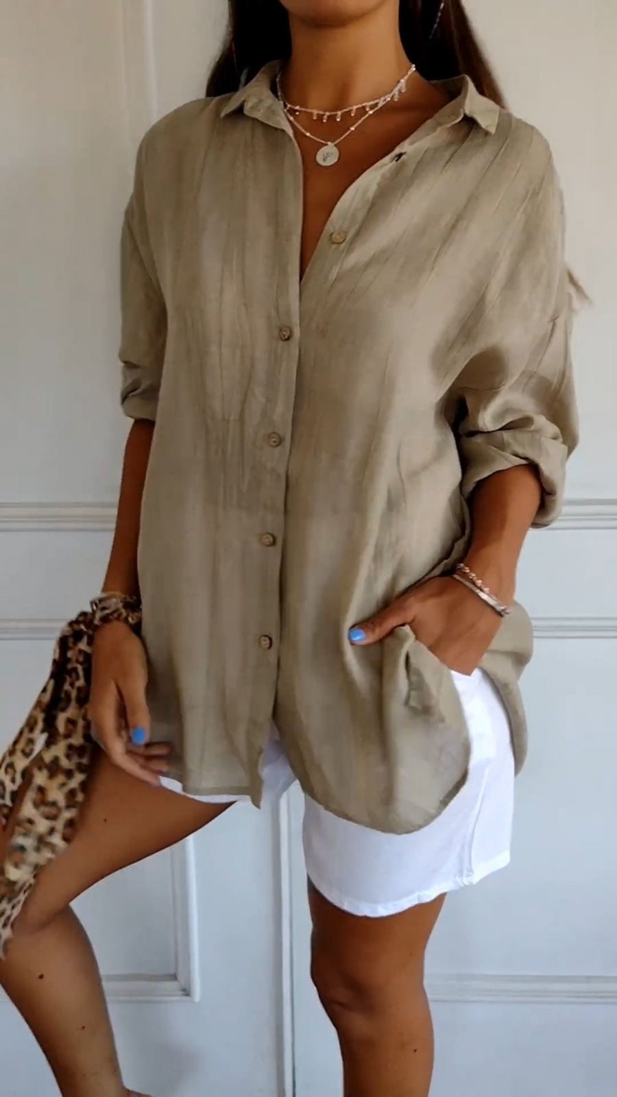 Ruby - Women's Summer Shirt Oversized with Collar and Buttons