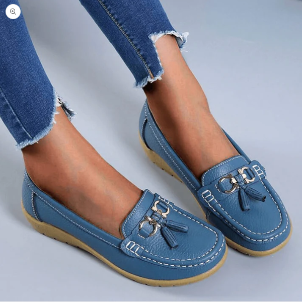 Willow - Women's Comfort Loafers Leather Style with Tassel Trim