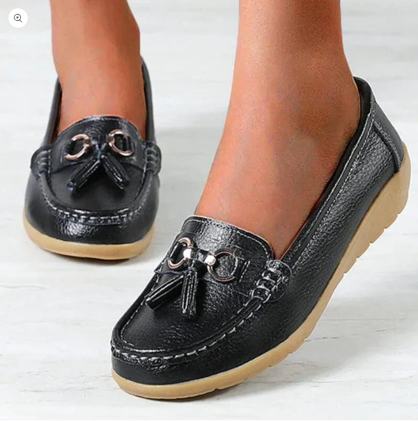 Willow - Women's Comfort Loafers Leather Style with Tassel Trim