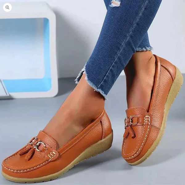 Willow - Women's Comfort Loafers Leather Style with Tassel Trim