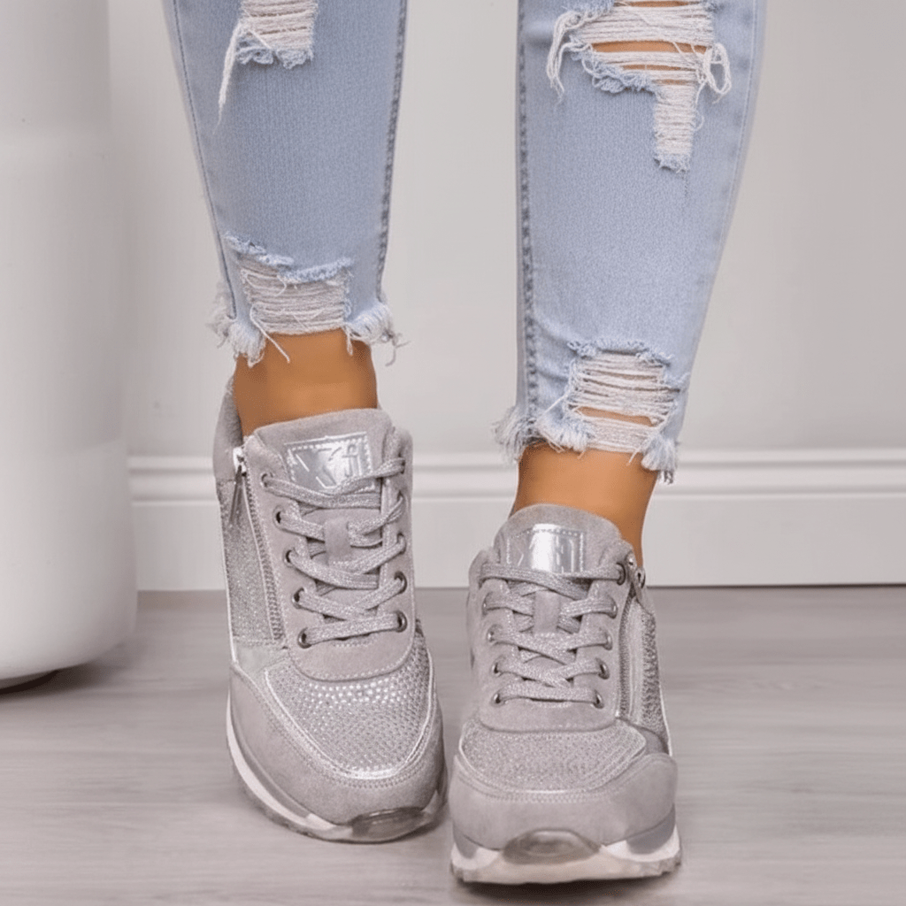 Women's Wide Fit Walking Shoes - Grey